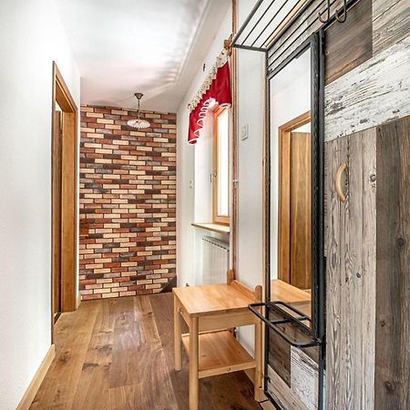 House By The Stream - Happy Rentals Avce Экстерьер фото