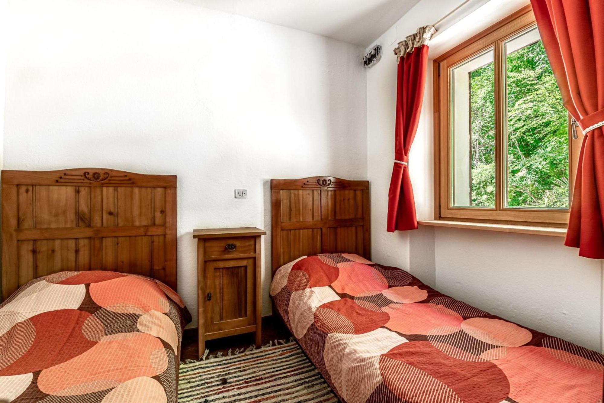 House By The Stream - Happy Rentals Avce Экстерьер фото